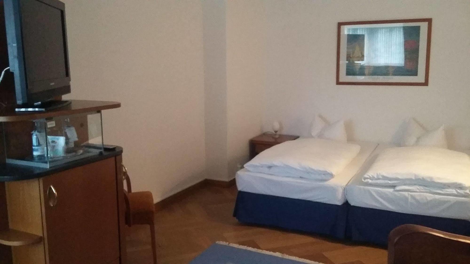 Hotel Markisches Gutshaus Beeskow Zewnętrze zdjęcie